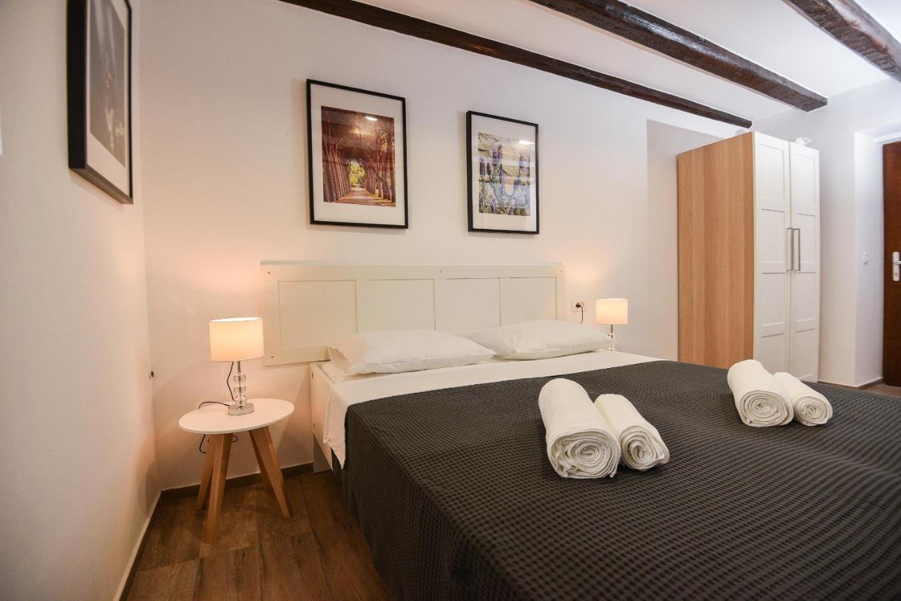 PUY Old Town Inn מראה חיצוני תמונה