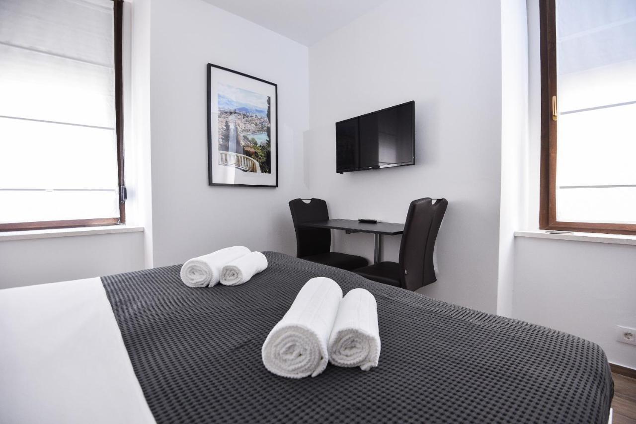 PUY Old Town Inn מראה חיצוני תמונה